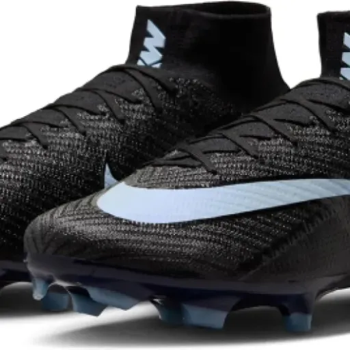 Test Nike Mercurial Superfly 10 Elite : des crampons rapides, efficaces… mais exigeants