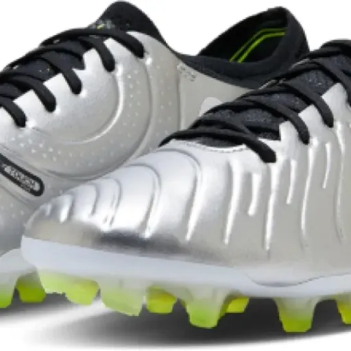 Test Nike Tiempo Legend 10 Elite : des crampons légers, techniques… mais pas sans défauts