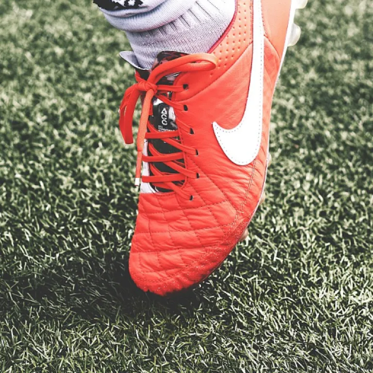 Tout savoir sur acc foot : bien choisir ses chaussures de football
