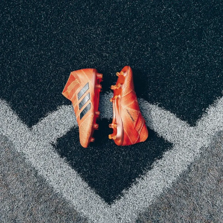 Tout savoir sur la f50 rouge : la chaussure de football qui fait parler d’elle