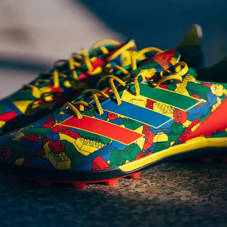 Les accessoires essentiels pour bien choisir ses chaussures de football