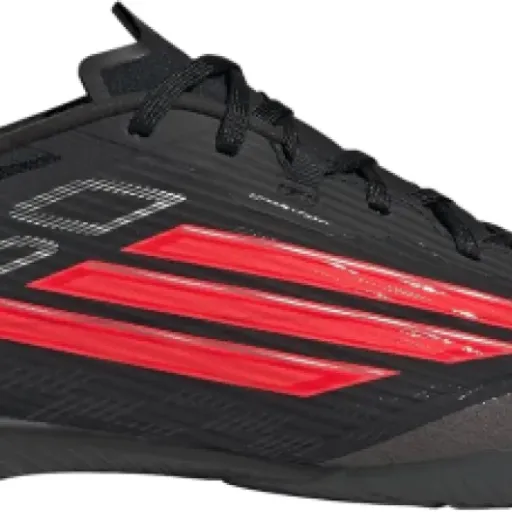 Test adidas F50 League Indoor : des futsal légères, efficaces, mais plutôt pour pieds fins
