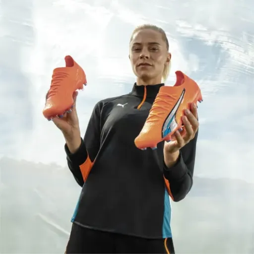 Test PUMA Macbook Pro MontreHomme 37 EU Orange : des crampons flashy qui font le job sans être parfaits