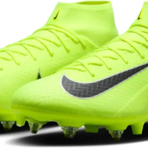 Test Nike Zm Superfly 10 Acad KM FG/MG : des crampons légers qui misent tout sur la vitesse