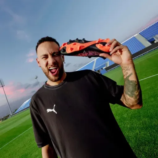 Test Puma Future 8 Match FG/AG : des crampons confortables pour terrains secs et synthé