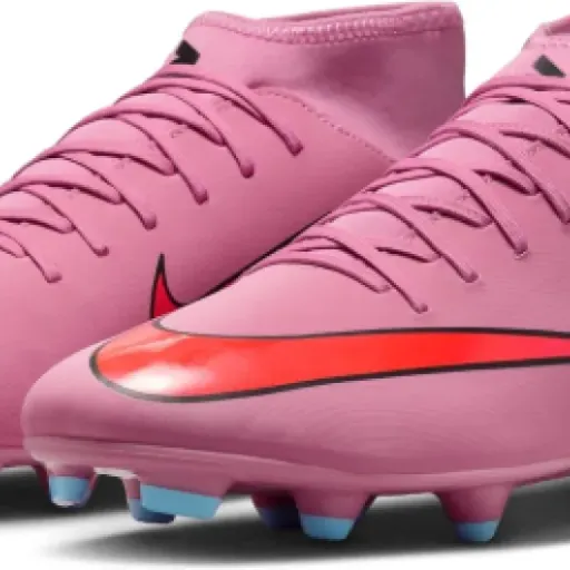 Test Nike Superfly 10 Club FG/MG : des crampons corrects pour débuter et jouer entre potes