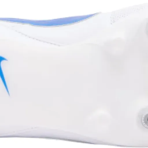 Test Nike The Premier III SG-Pro AC : des crampons classiques qui misent sur le cuir et l’anti-boue