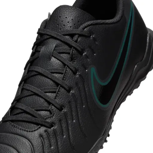 Test Nike Legend 10 Club TF : des Tiempo d’entrée de gamme qui font le taf… avec quelques limites